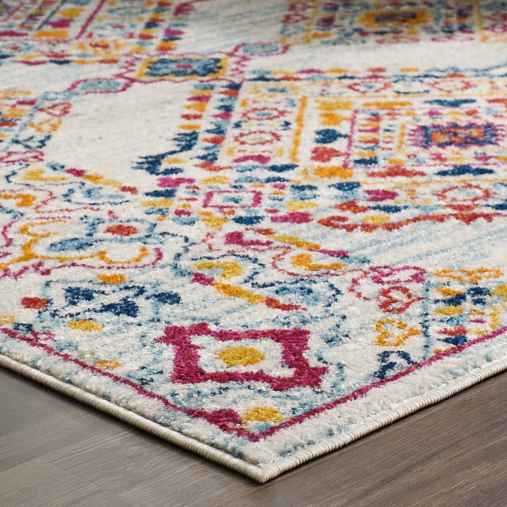 Entourage Khalida Distressed Vintage Floral Lattice 5x8 Area Rug. Picture 7