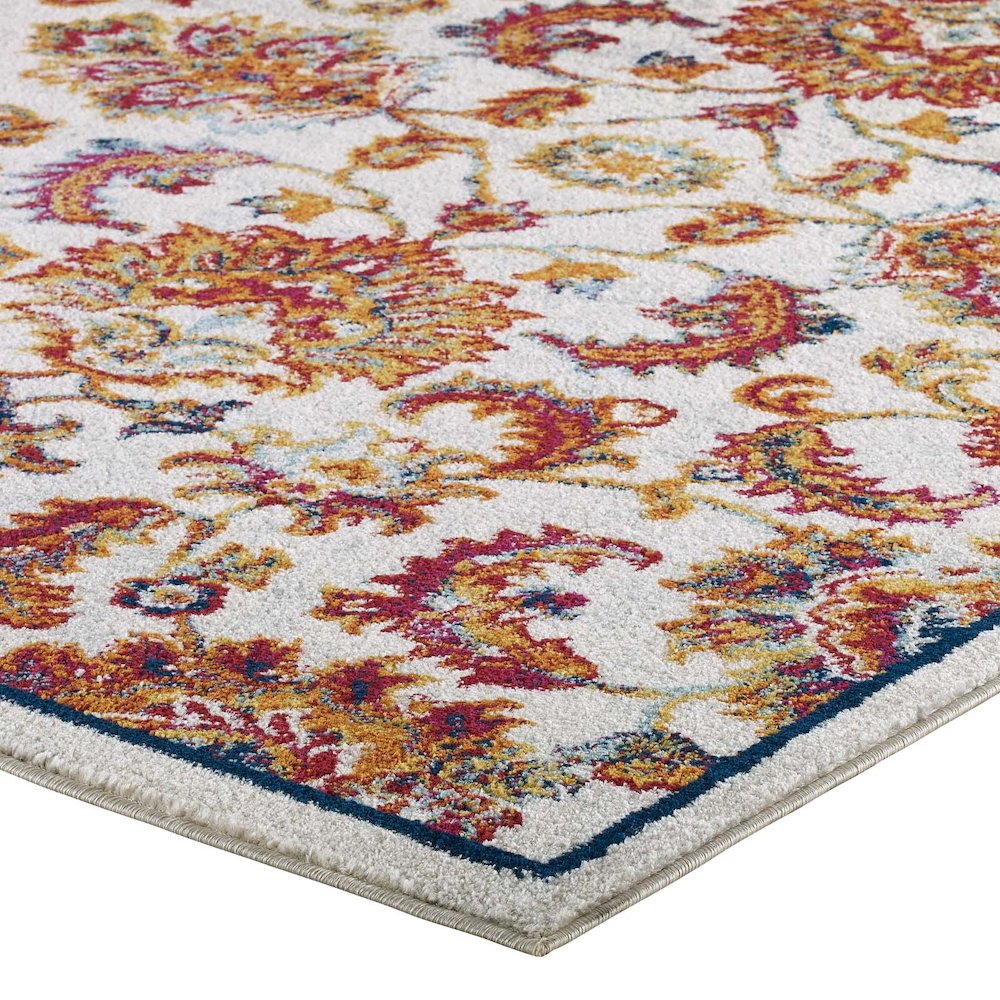 Entourage Azami Distressed Vintage Floral Lattice 5x8 Area Rug. Picture 3