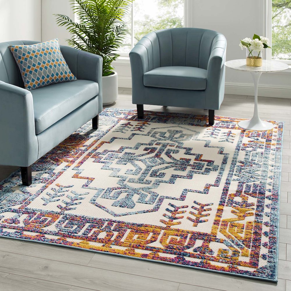 Nyssa Distressed Geometric Southwestern Aztec 5x8 Indoor/Outdoor Area Rug. Picture 5