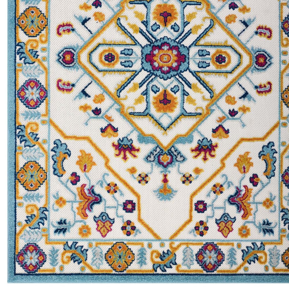 Freesia Distressed Floral Vintage Medallion 5x8 Indoor and Outdoor Area Rug. Picture 2