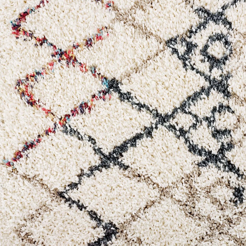 Skadi Rainbow Diamond Shag Area Rug. Picture 4