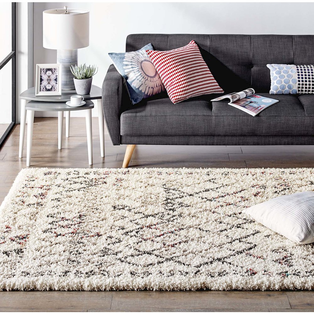Skadi Rainbow Diamond Shag Area Rug. Picture 6