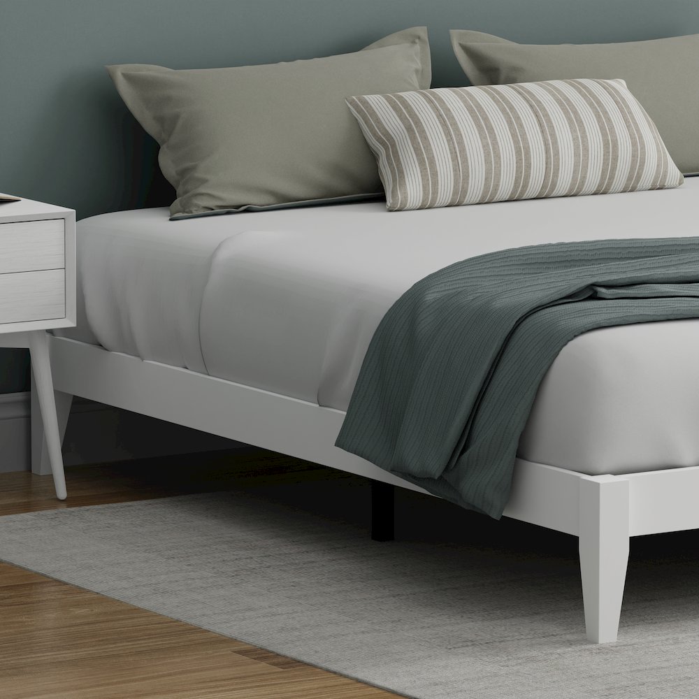 Serene Farmhouse Style King Wood Bed Frame - White. Picture 9