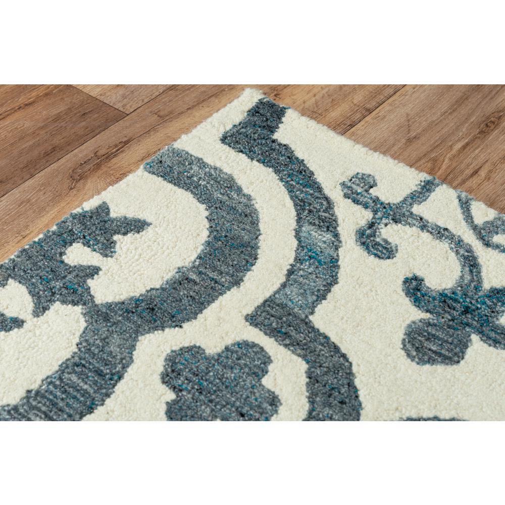 9' x 12' Hand-Tufted Rectangle Rug. Picture 3