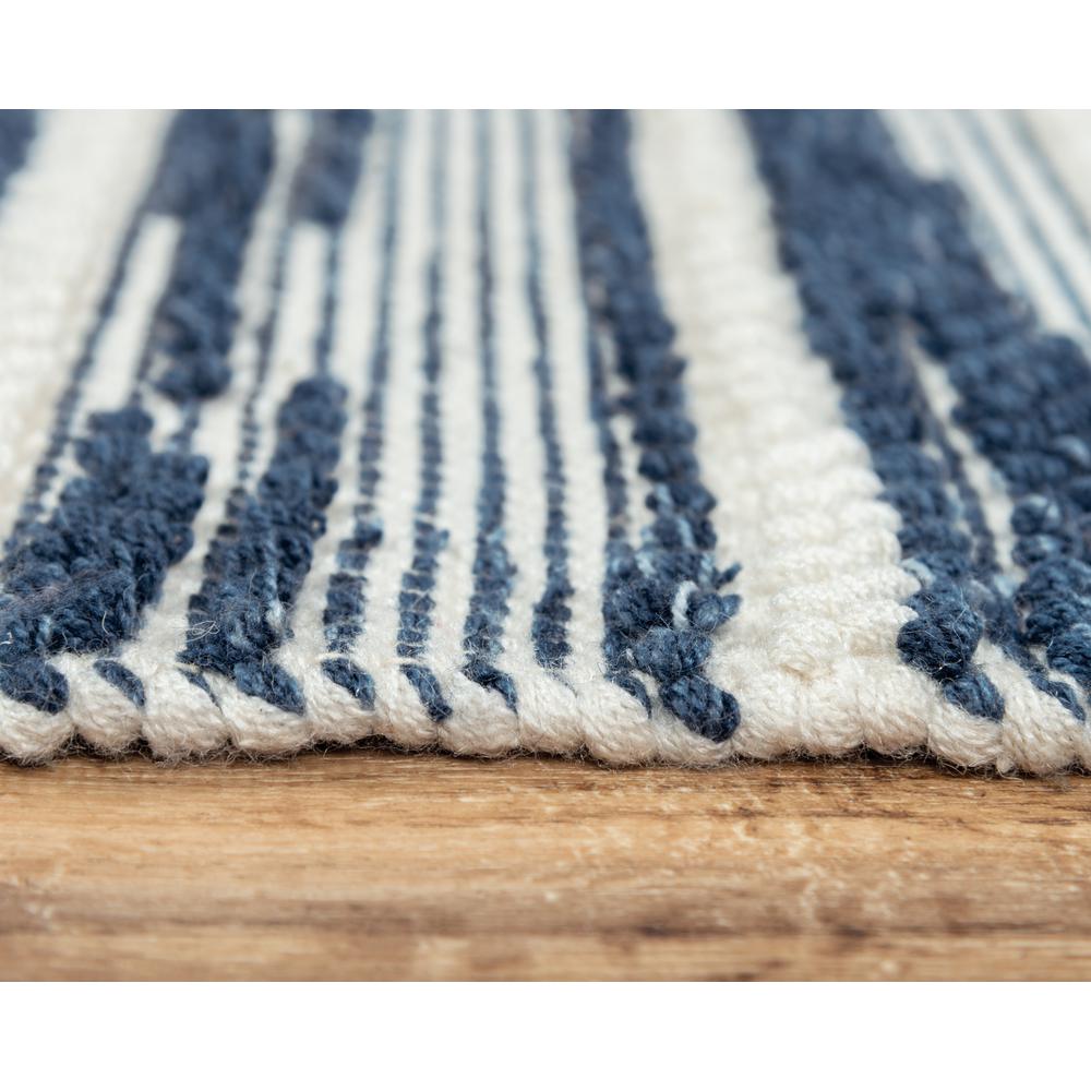 9' x 12' Hand-Woven Rectangle Rug. Picture 6