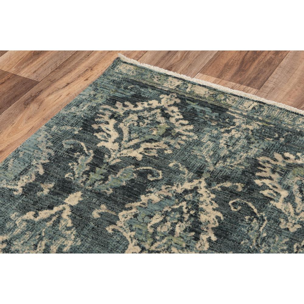10' x 13' Hybrid Rectangle Rug. Picture 5
