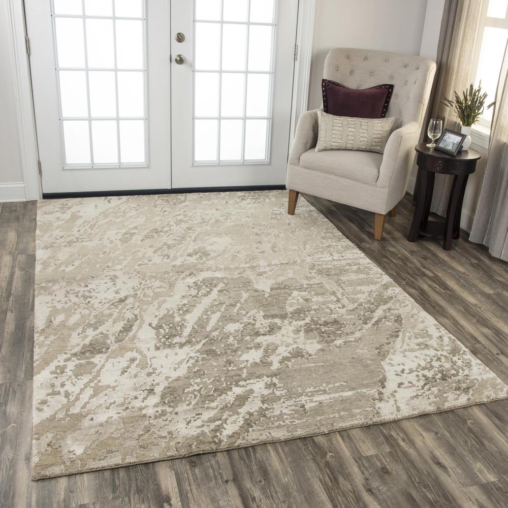 Hand Knotted Cut Pile Wool/ Viscose Rug, 10' x 14'. Picture 2
