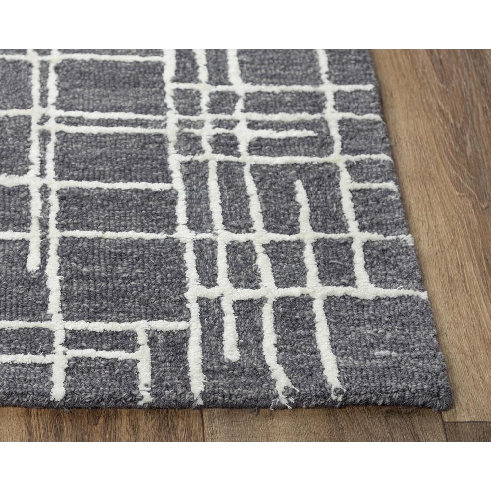 5' x 8' Hand-Tufted Rectangle Rug. Picture 2