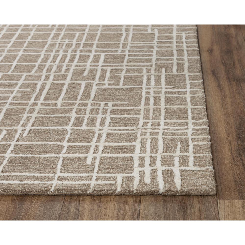 5' x 8' Hand-Tufted Rectangle Rug. Picture 2