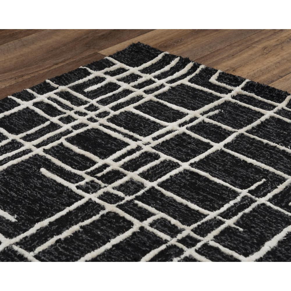 5' x 8' Hand-Tufted Rectangle Rug. Picture 4