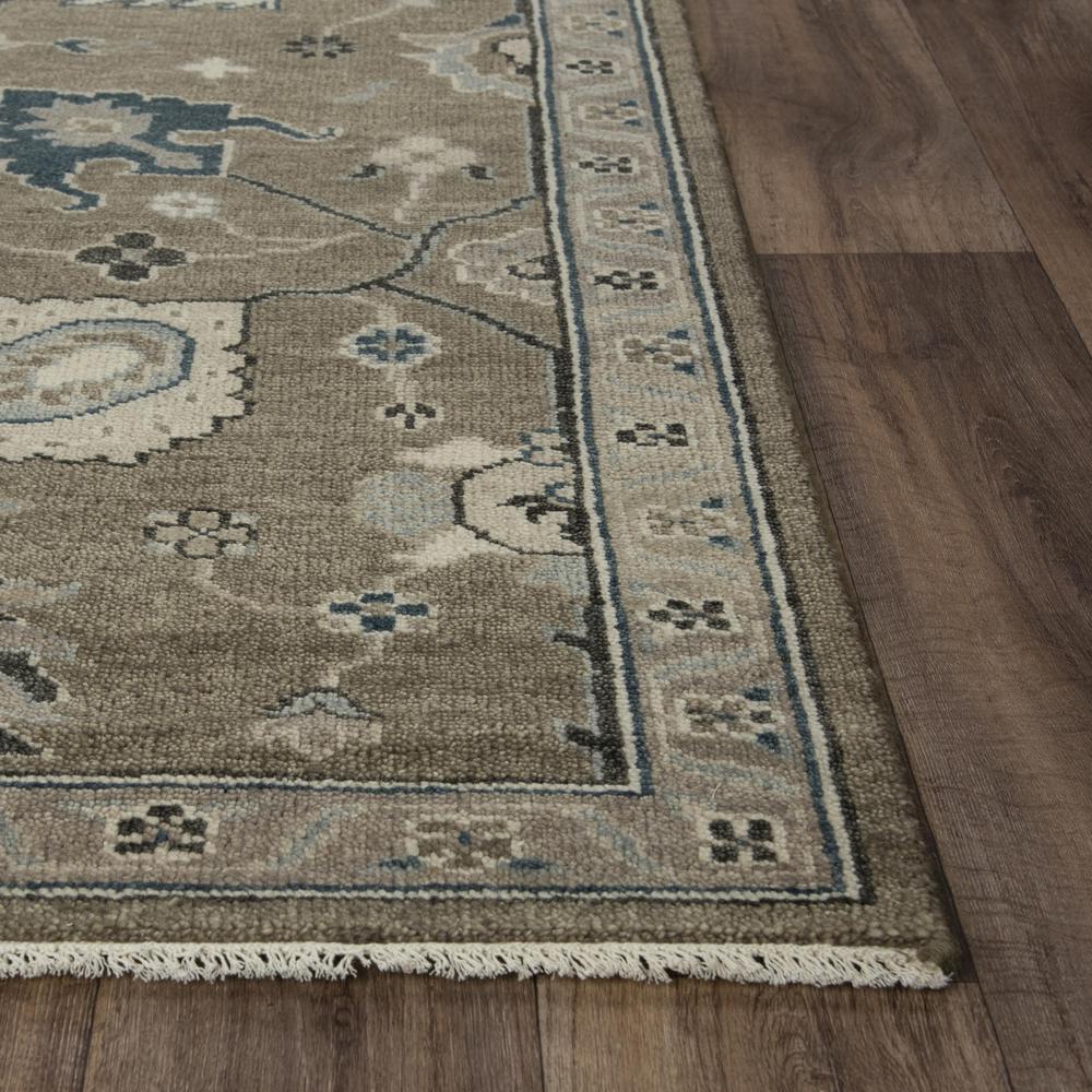 Hand Knotted Cut Pile Hand Spun Wool/ Tencel Rug, 6' x 9'. Picture 3
