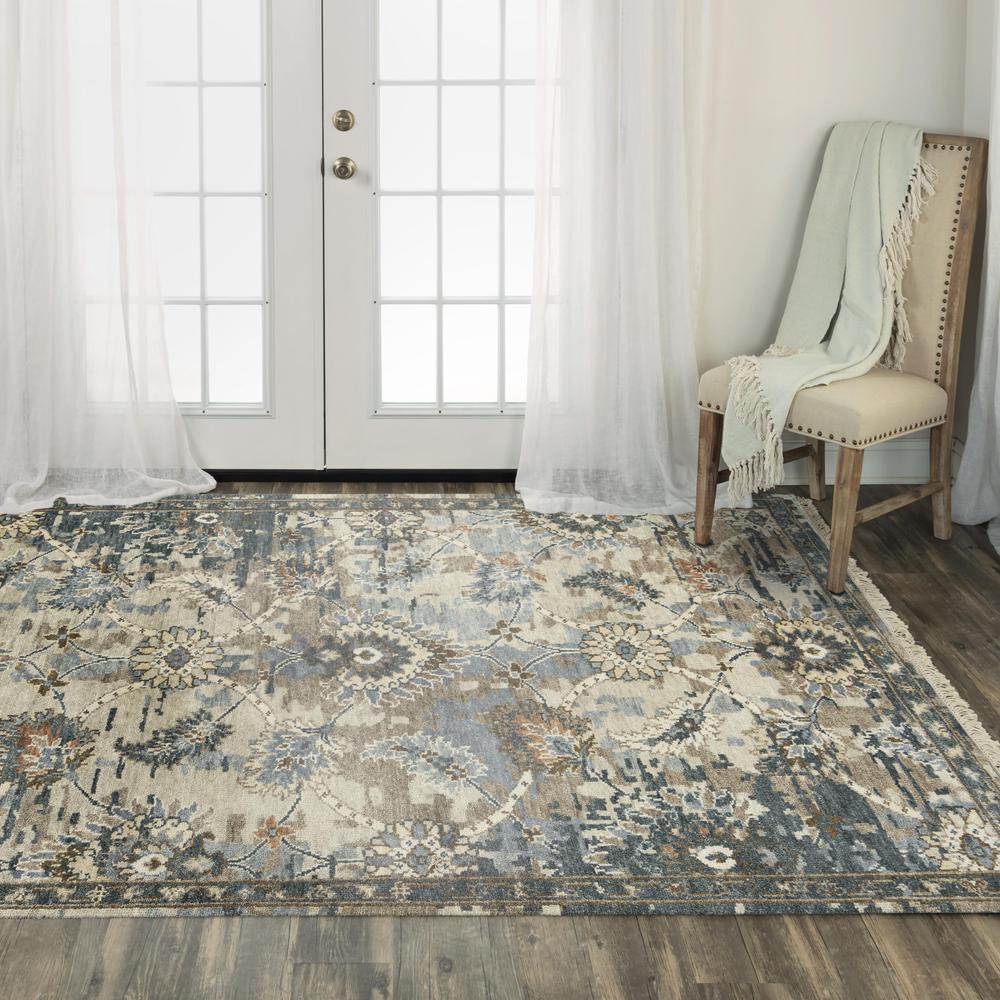 Hand Knotted Cut Pile Hand Spun Wool/ Tencel Rug, 6' x 9'. Picture 2
