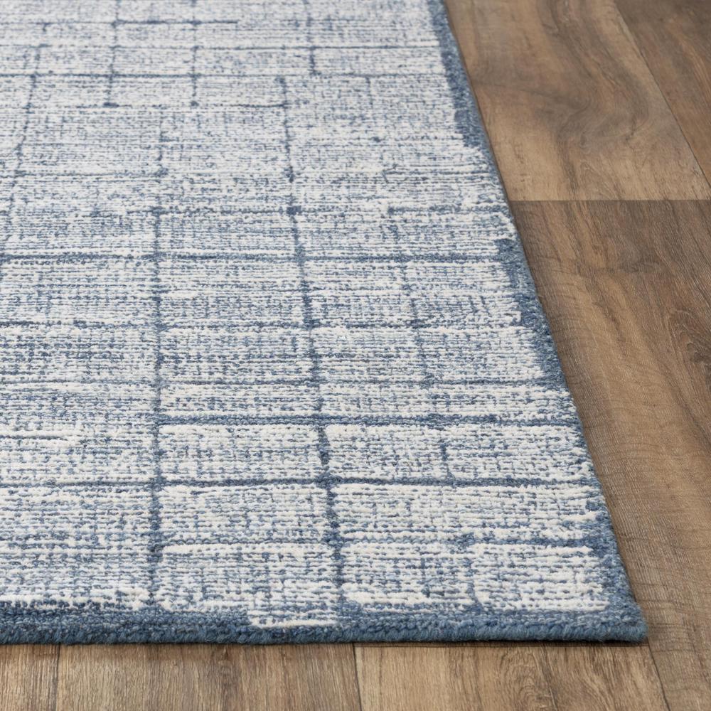 Hand Tufted Cut Pile Wool Rug, 5' x 7'6". Picture 3