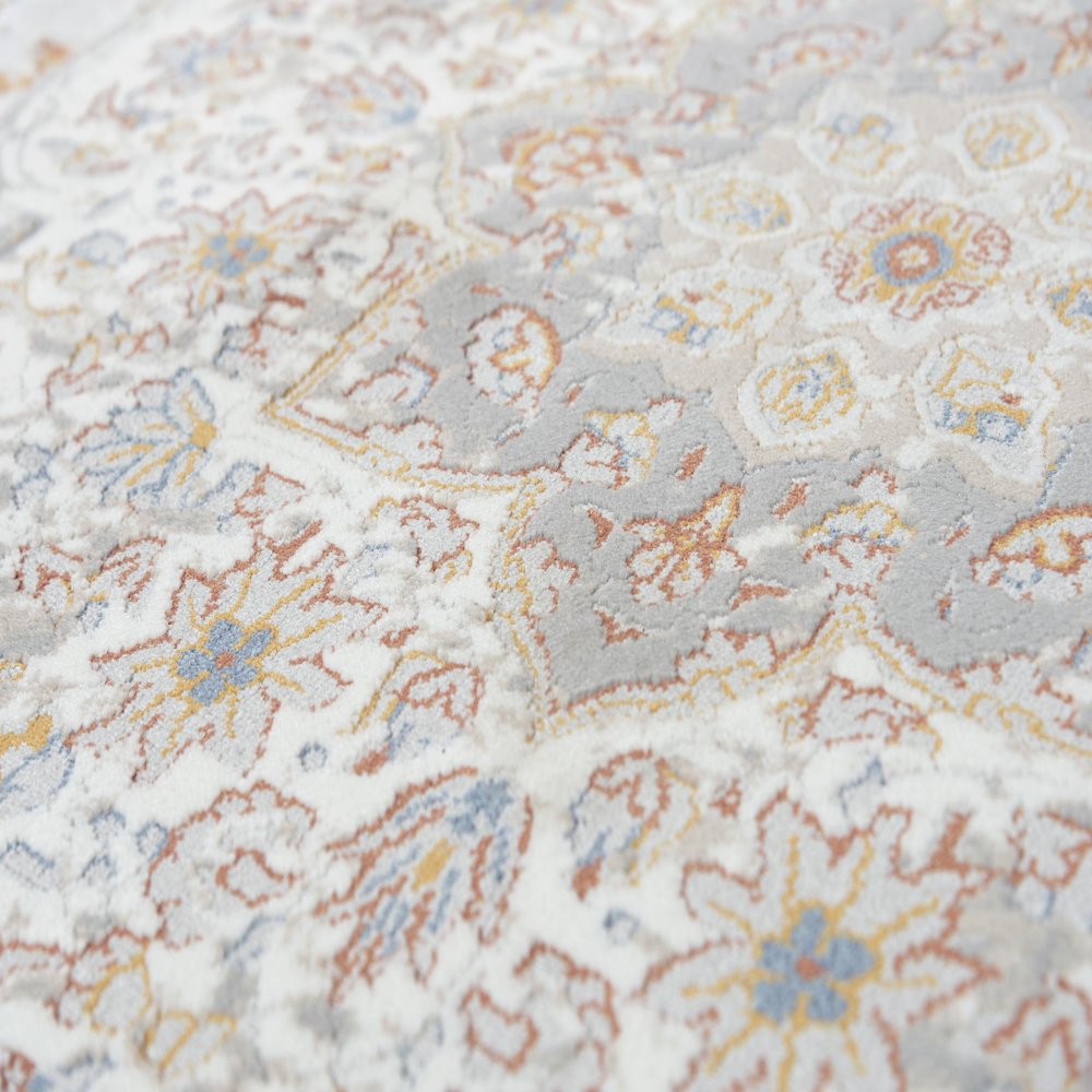 4' x 6' Machine-Made Rectangle Rug. Picture 3