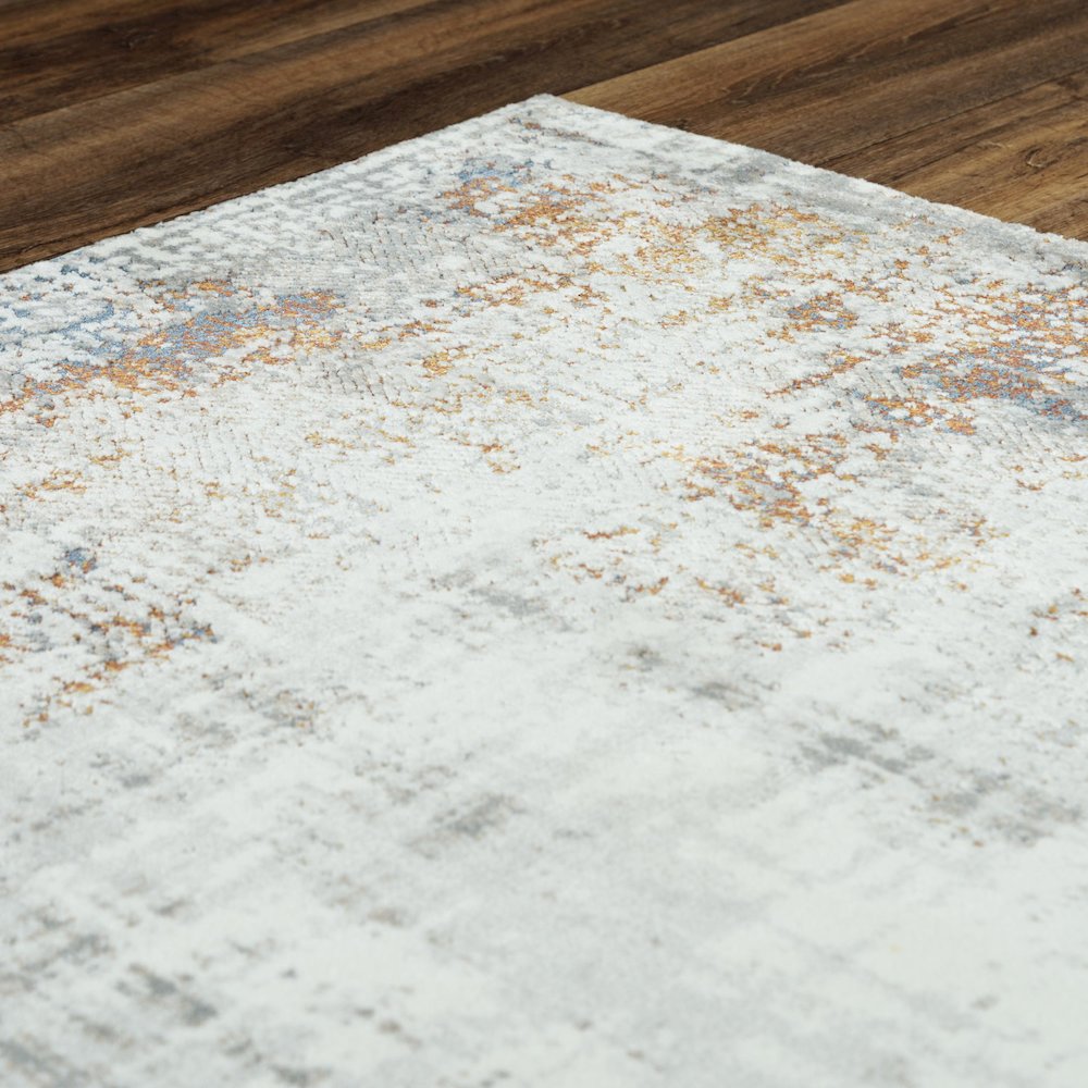 4' x 6' Machine-Made Rectangle Rug. Picture 5