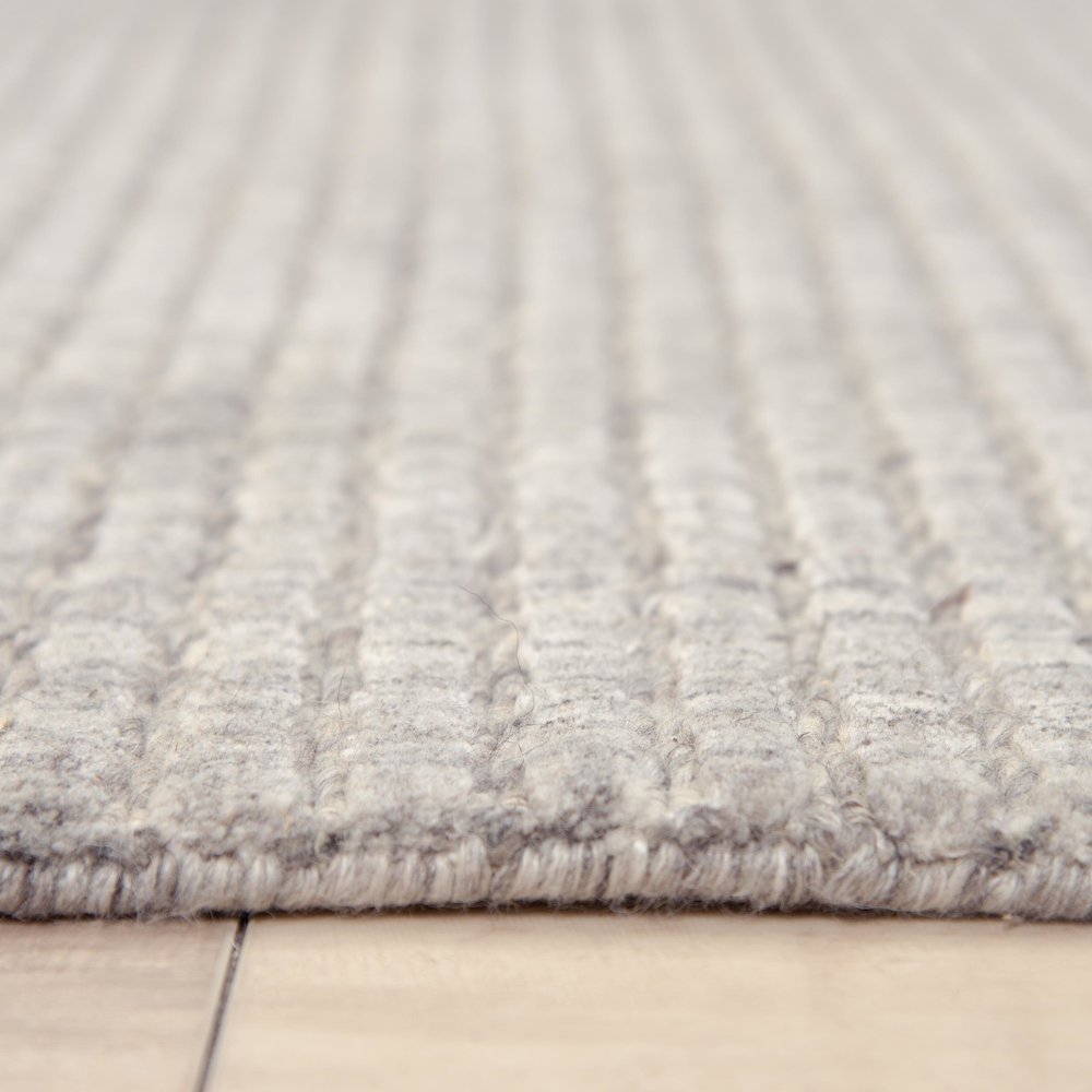 Hand Loomed Cut & Loop Pile Wool/ Polyester Rug, 5' x 7'6". Picture 6