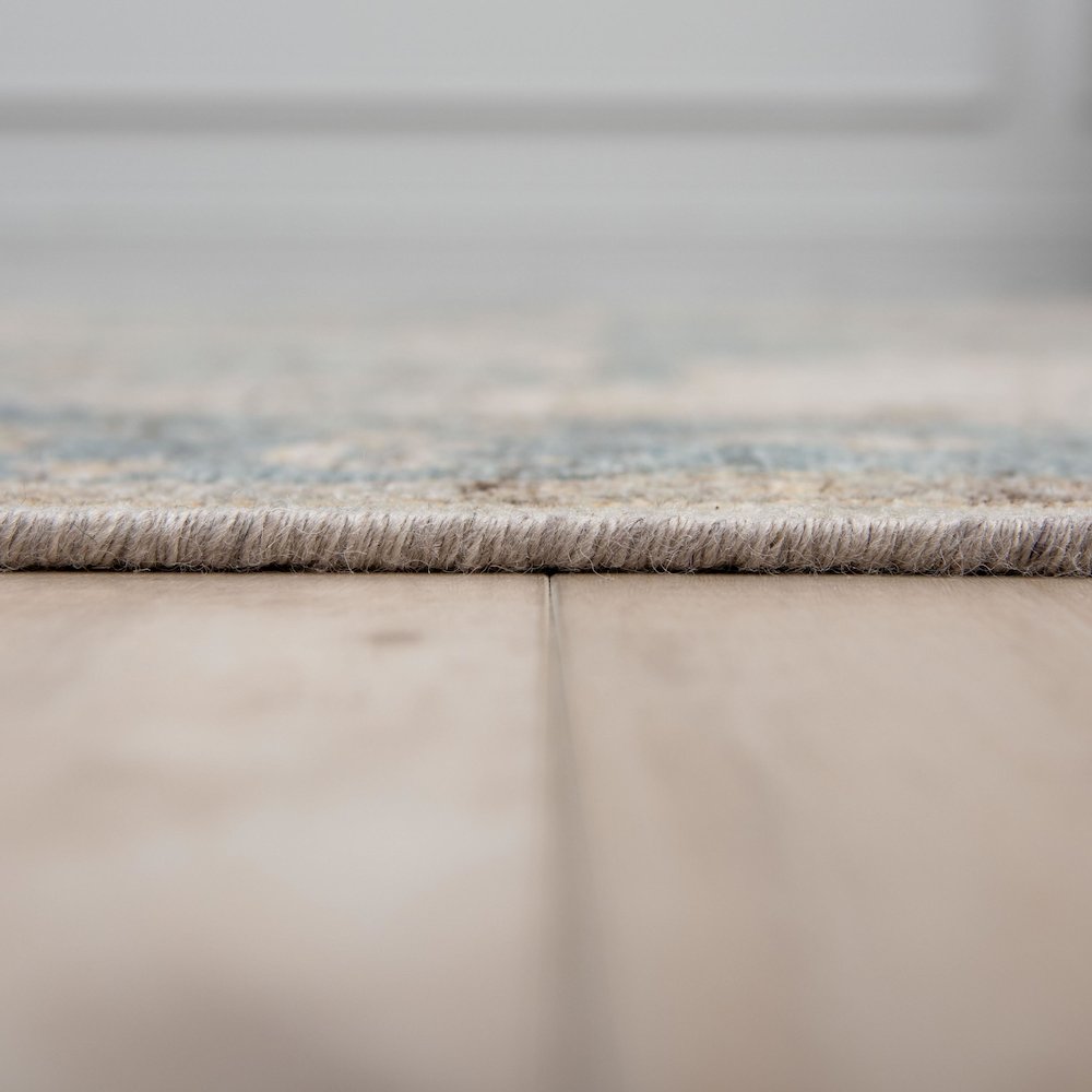 6' x 9' Cut Pile Hand Knotted  Rug. Picture 3