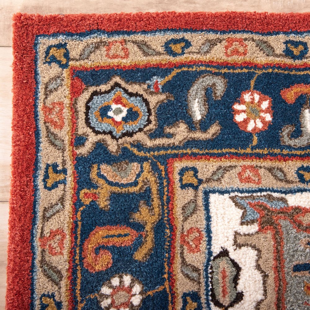 5' x 8' Cut Pile Hand Tufted Rug. Picture 2