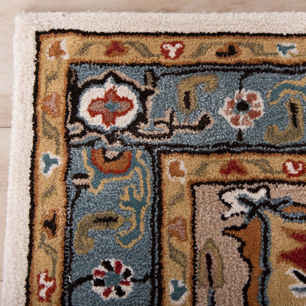 5' x 8' Cut Pile Hand Tufted Rug. Picture 2