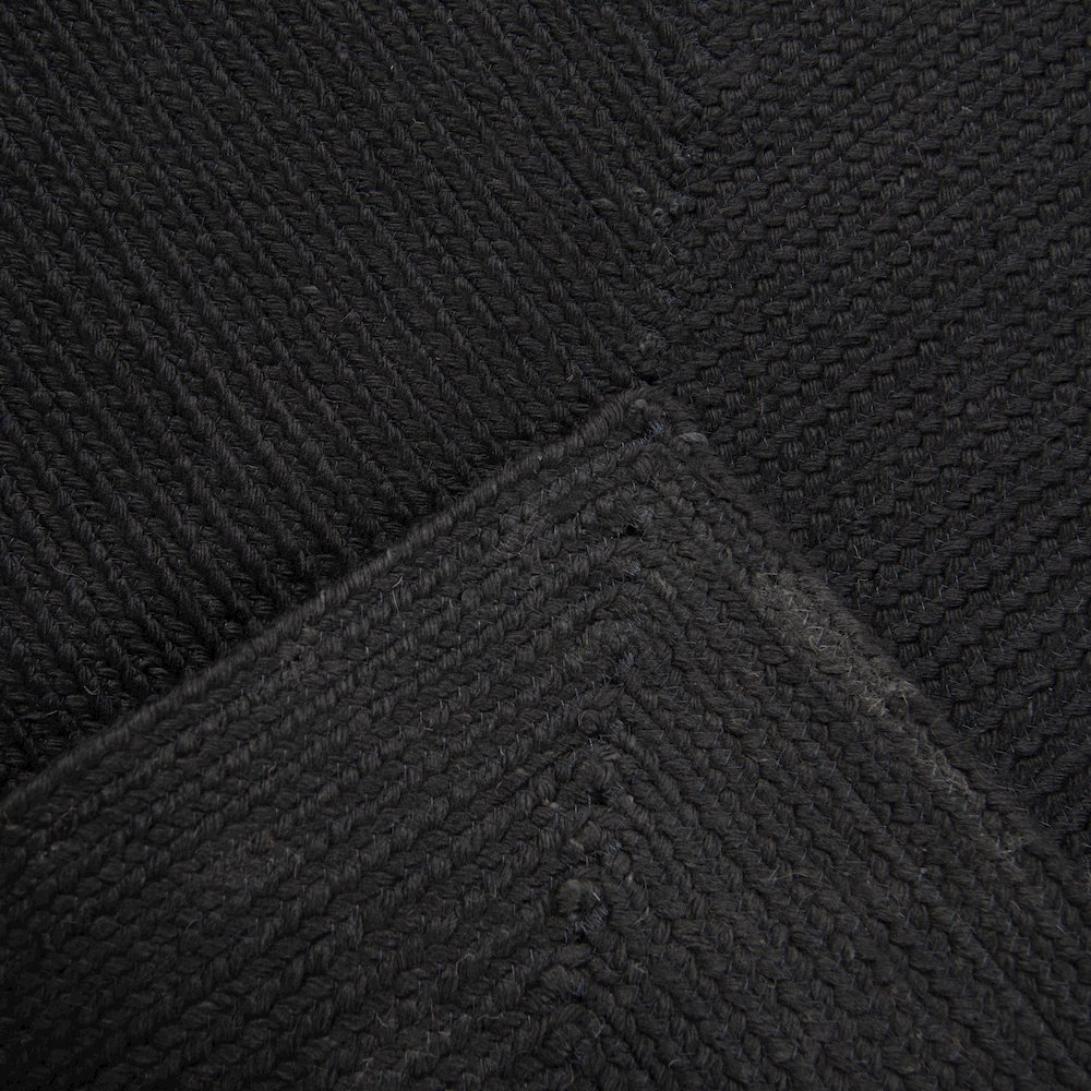 5' x 8' Flat Weave Pile Hand Woven Rug. Picture 6