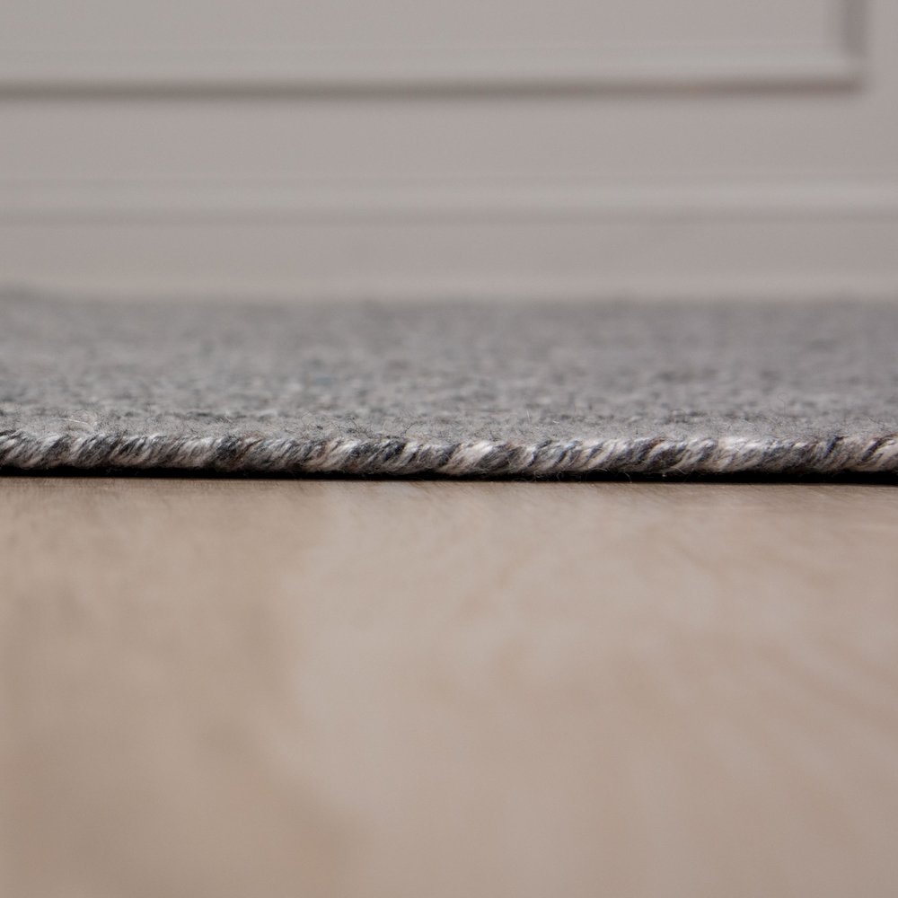 5' x 8' Flat Weave Pile Hand Woven Rug. Picture 4