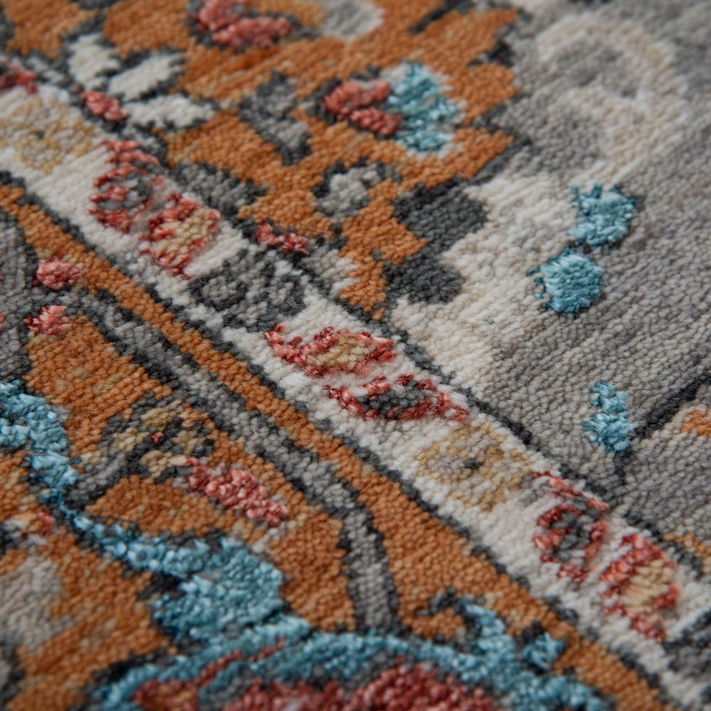 2'6" x 8' Cut Pile Hybrid Rug. Picture 5