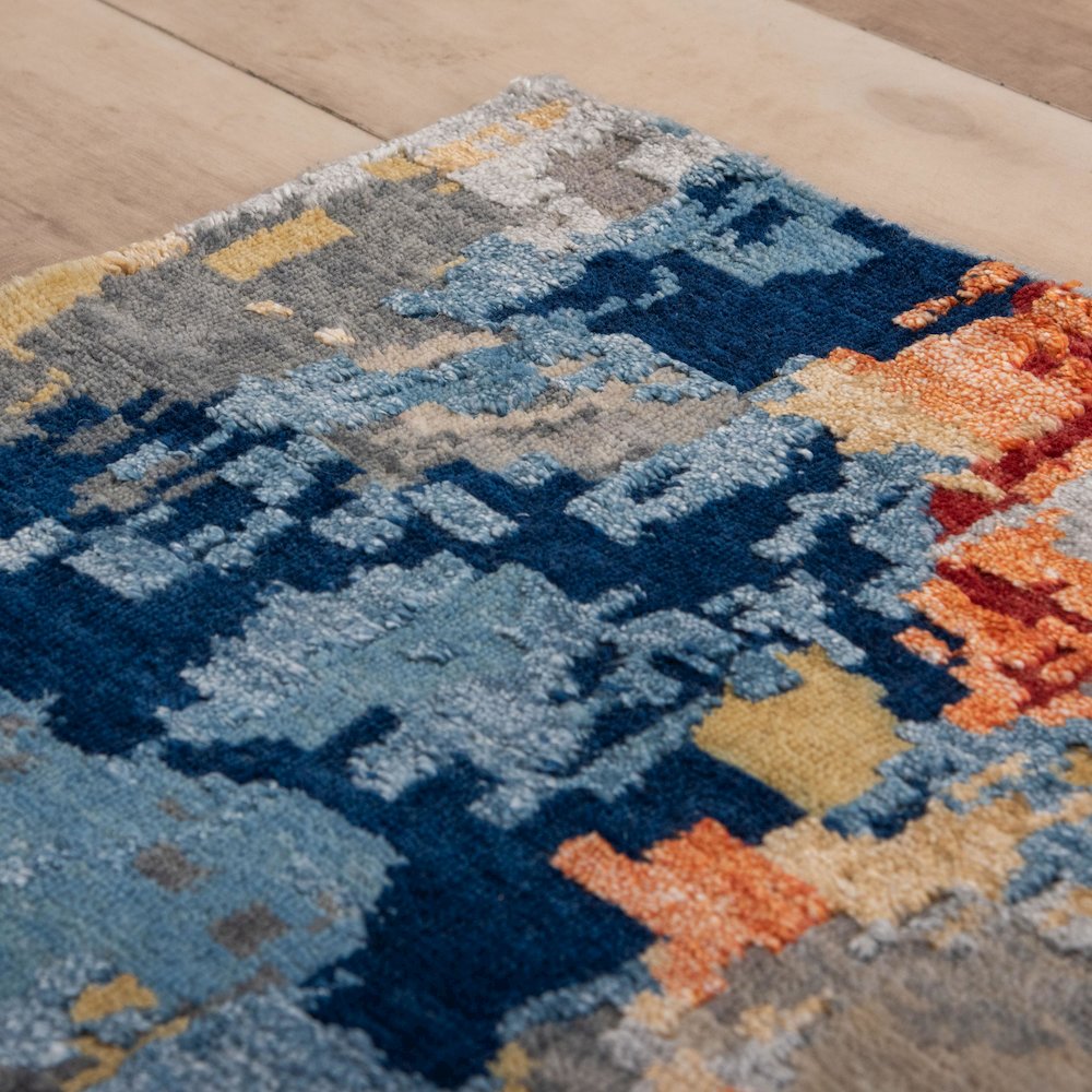 8' x 10' Hand-Tufted Rectangle Rug. Picture 3