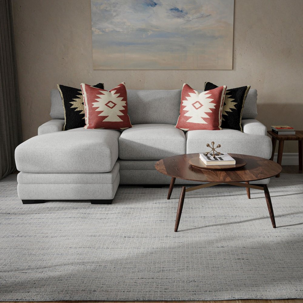 5' x 7'6" Loop Pile Hand Tufted Rug. Picture 3