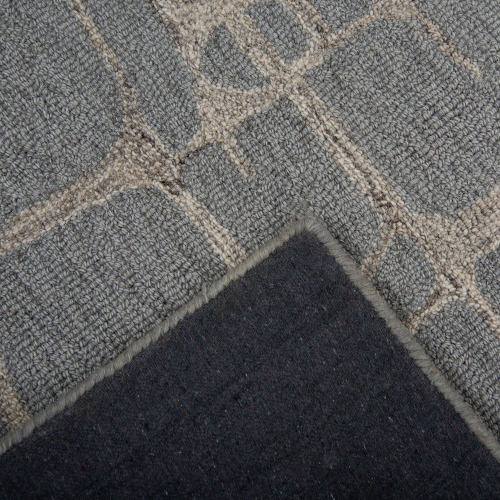 5' x 8' Hand-Tufted Rectangle Rug. Picture 2