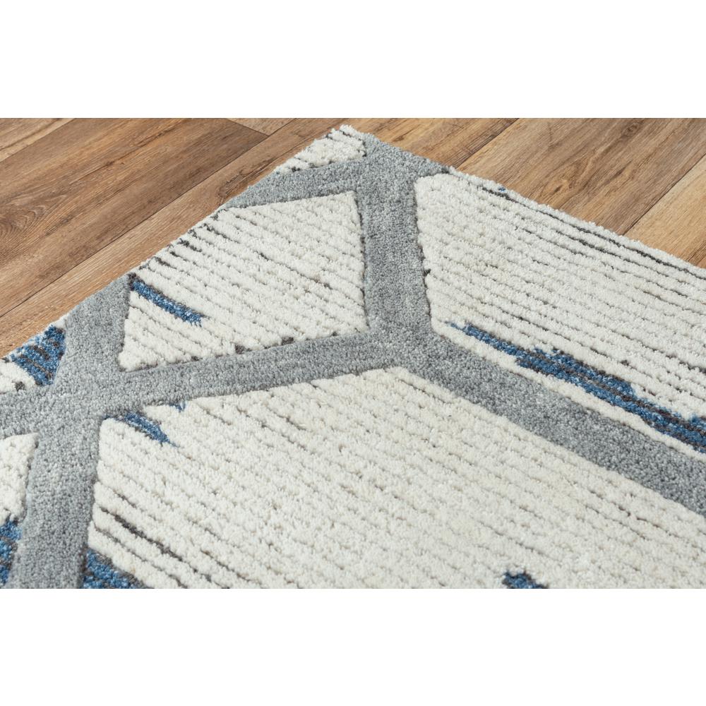 8' x 10' Hand-Tufted Rectangle Rug. Picture 3