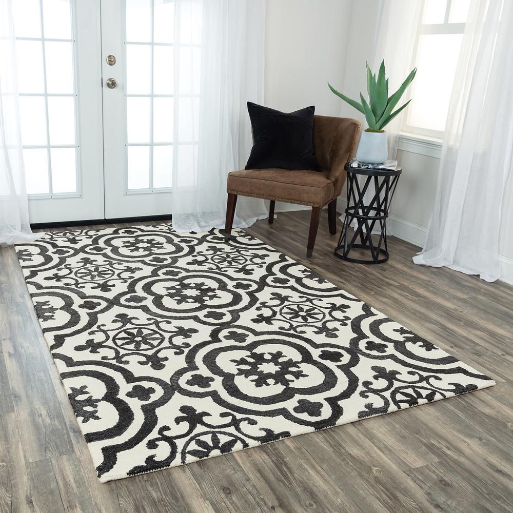 8' x 10' Hand-Tufted Rectangle Rug. Picture 12