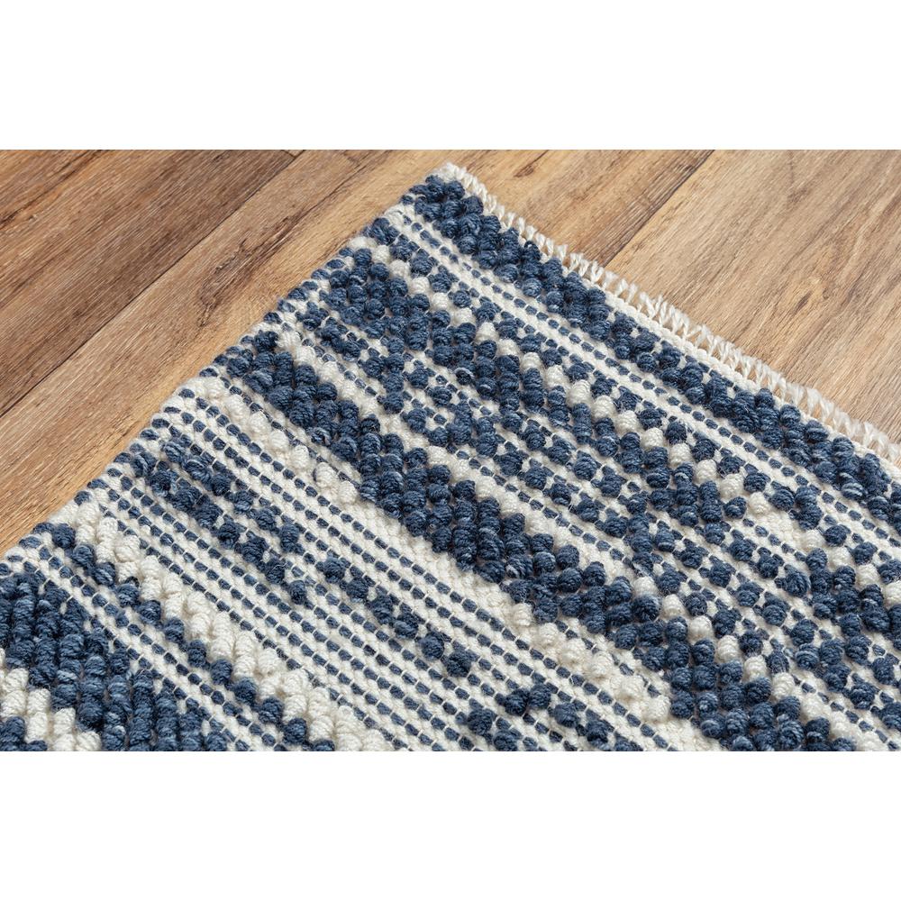8' x 10' Hand-Woven Rectangle Rug. Picture 11