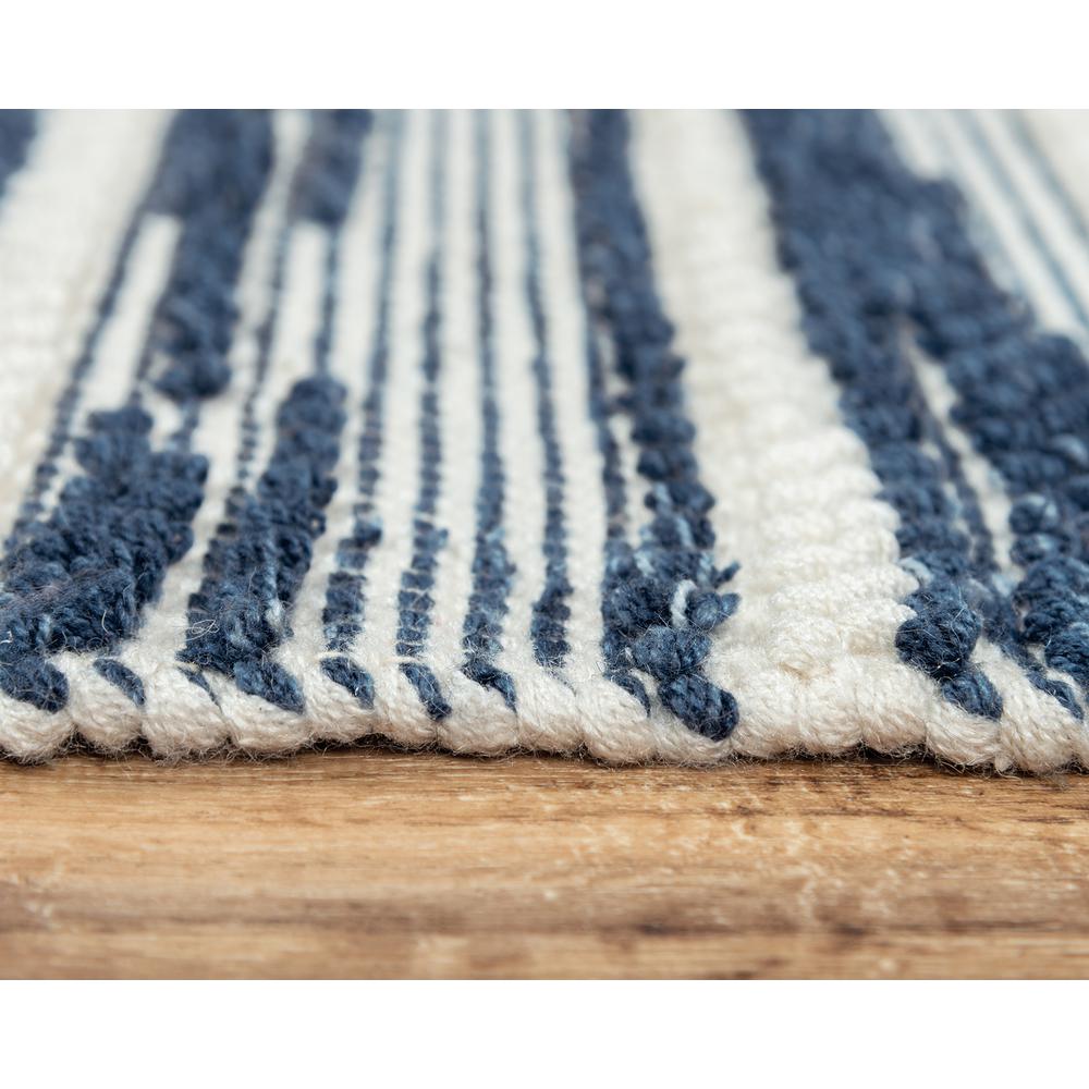 8' x 10' Hand-Woven Rectangle Rug. Picture 13
