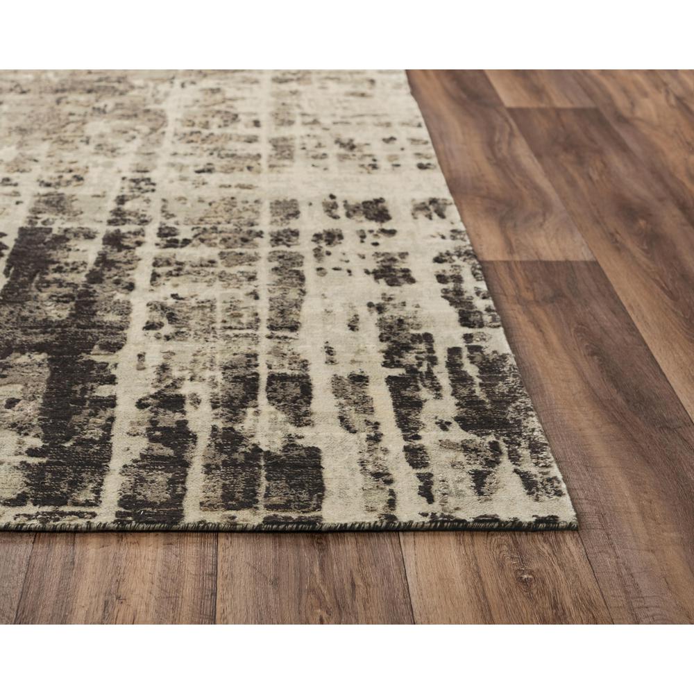 5' x 8' Hybrid Rectangle Rug. Picture 3