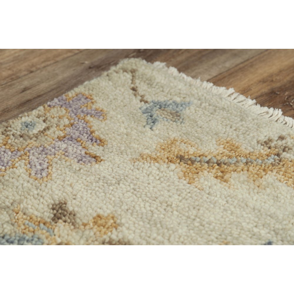 Hand Knotted Cut Pile Wool Rug, 6' x 9'. Picture 5