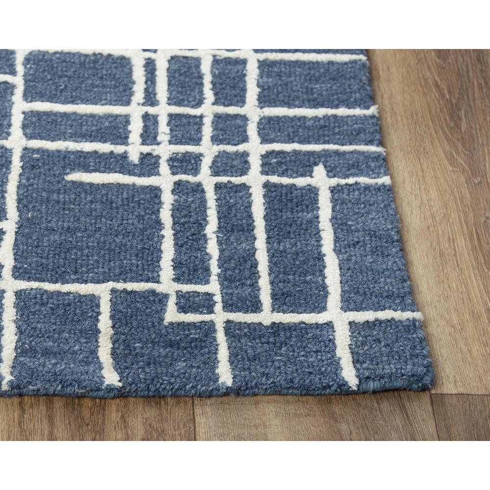8' x 10' Hand-Tufted Rectangle Rug. Picture 2