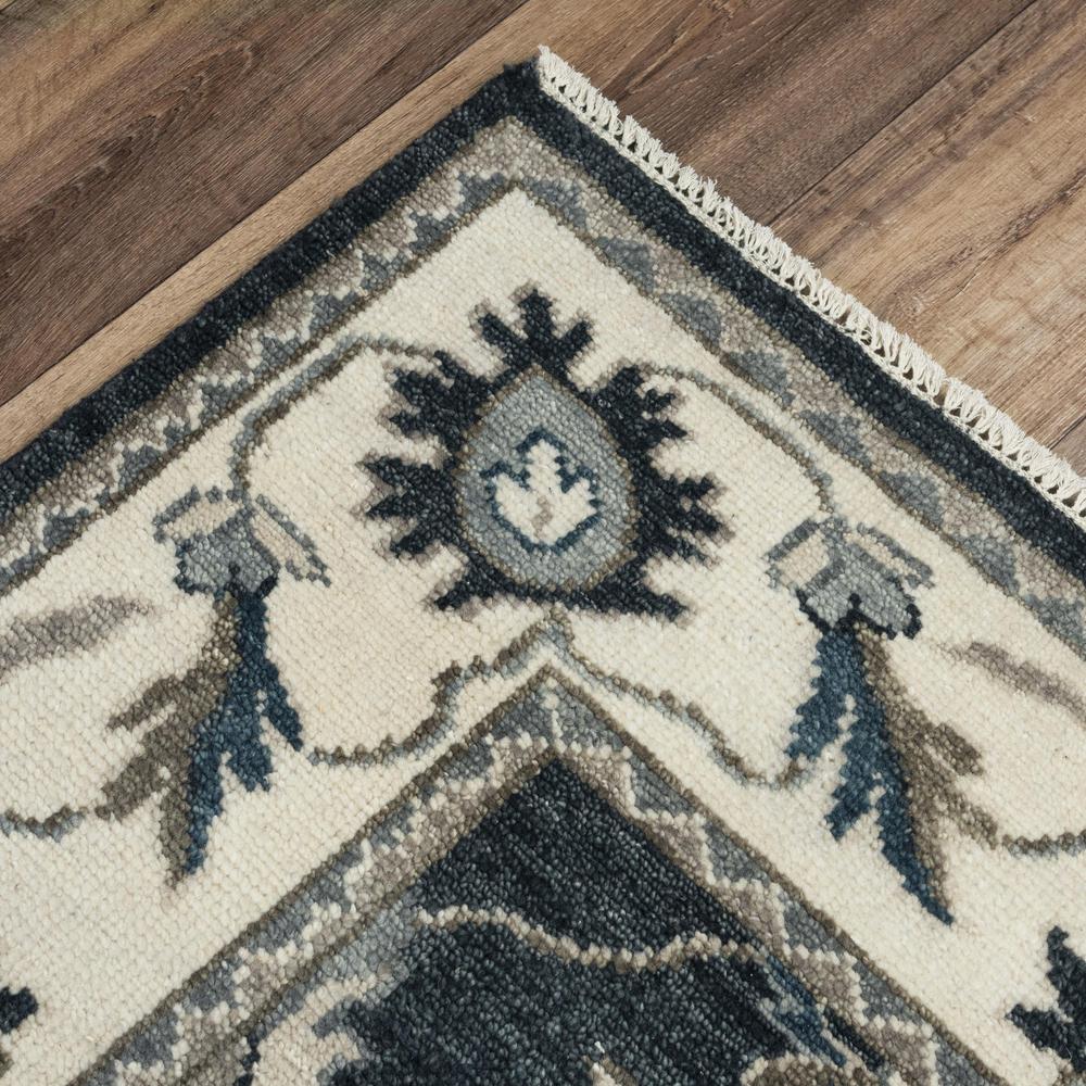 Hand Knotted Cut Pile Hand Spun Wool/ Tencel Rug, 8' x 10'. Picture 5