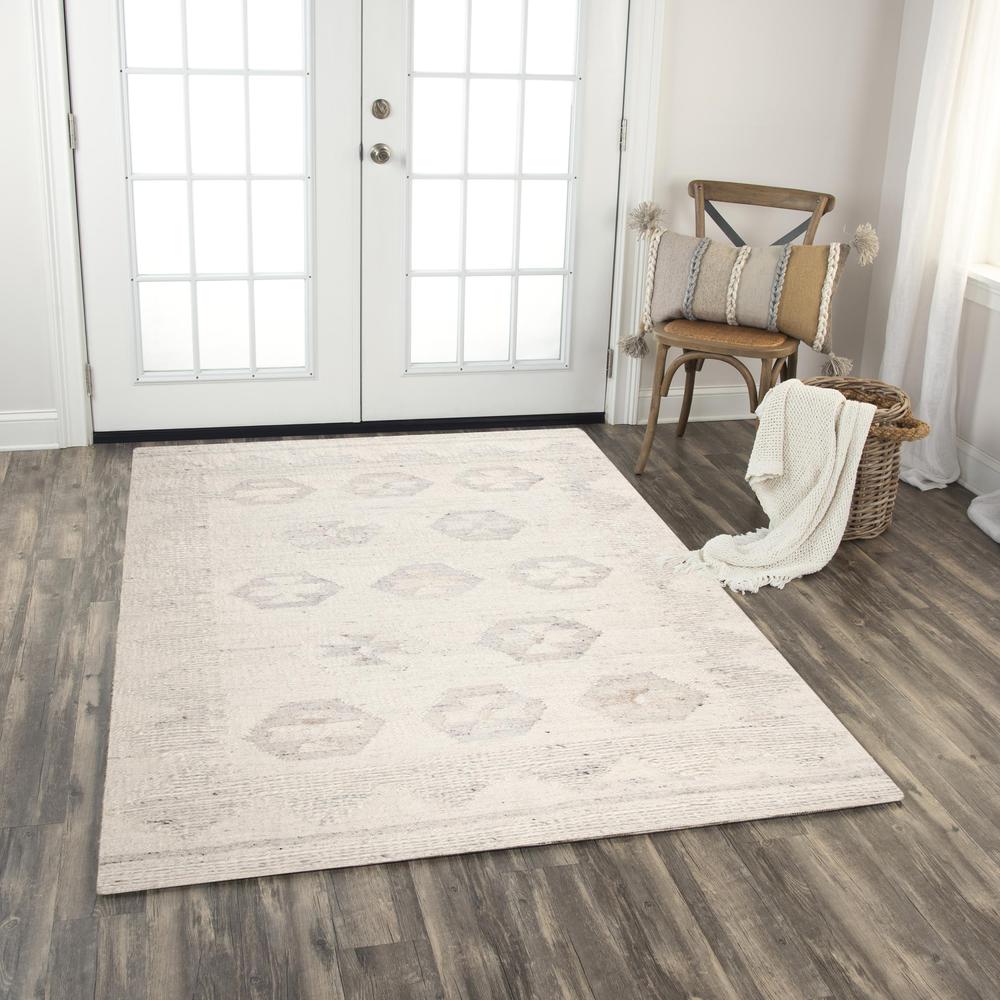 8' x 10' Hand-Woven Rectangle Rug. Picture 2