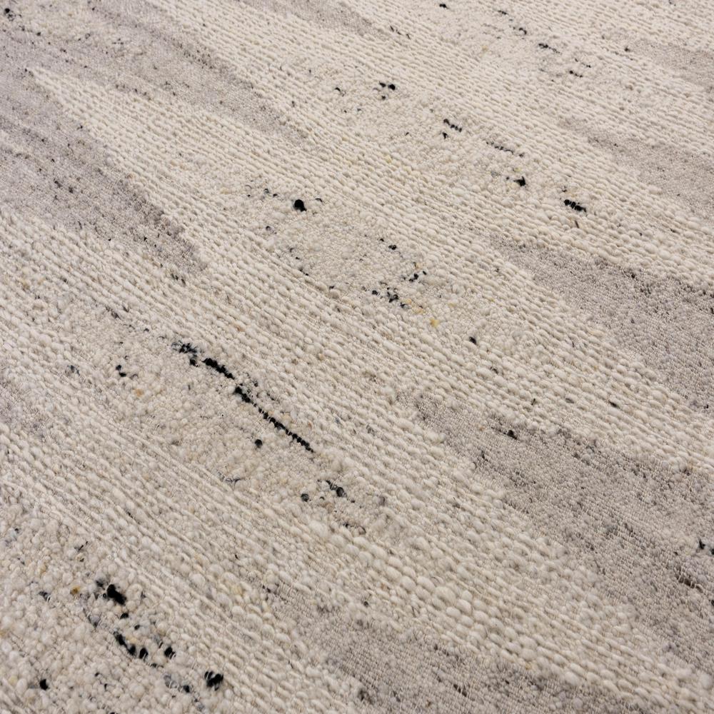 8' x 10' Hand-Woven Rectangle Rug. Picture 4