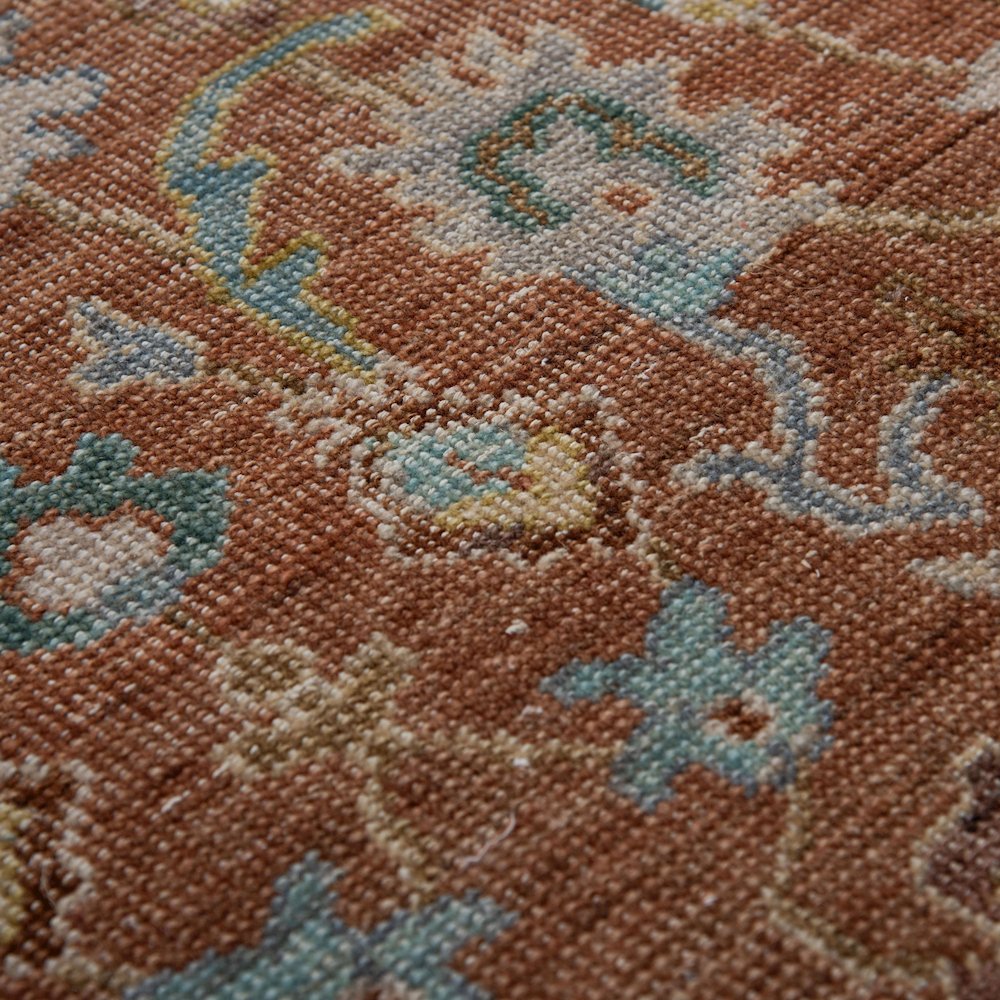 8' x 10' Cut Pile Hand Knotted  Rug. Picture 4