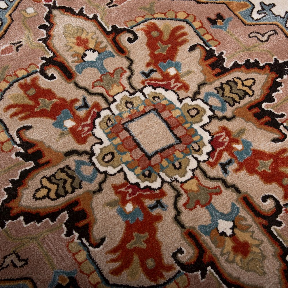 7'9" x 9'9" Cut Pile Hand Tufted Rug. Picture 3