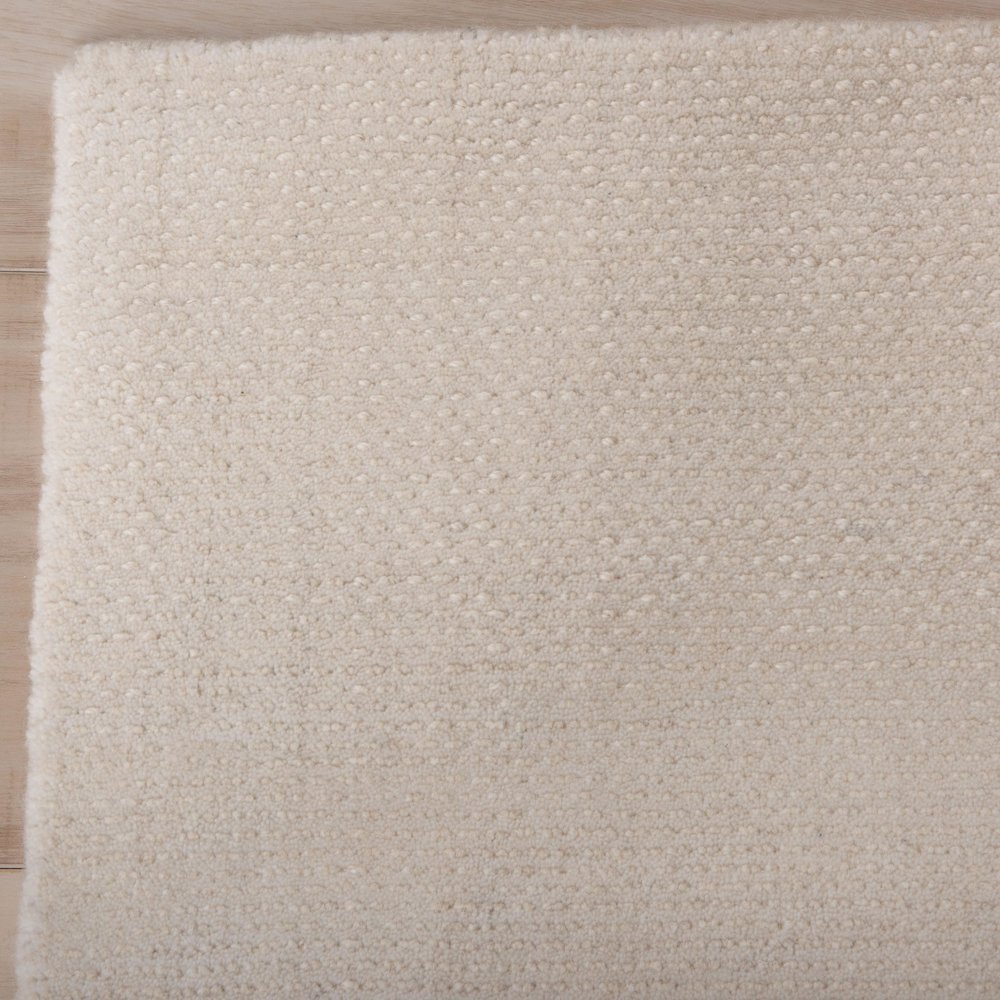 7'9" x 9'9" Loop Pile Hand Loomed Rug. Picture 2