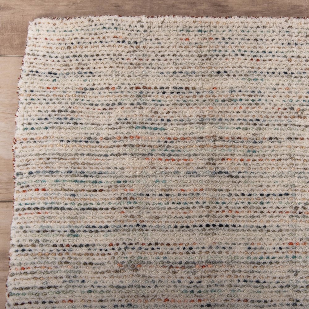 7'9" x 9'9" Loop Pile Hand Loomed Rug. Picture 2