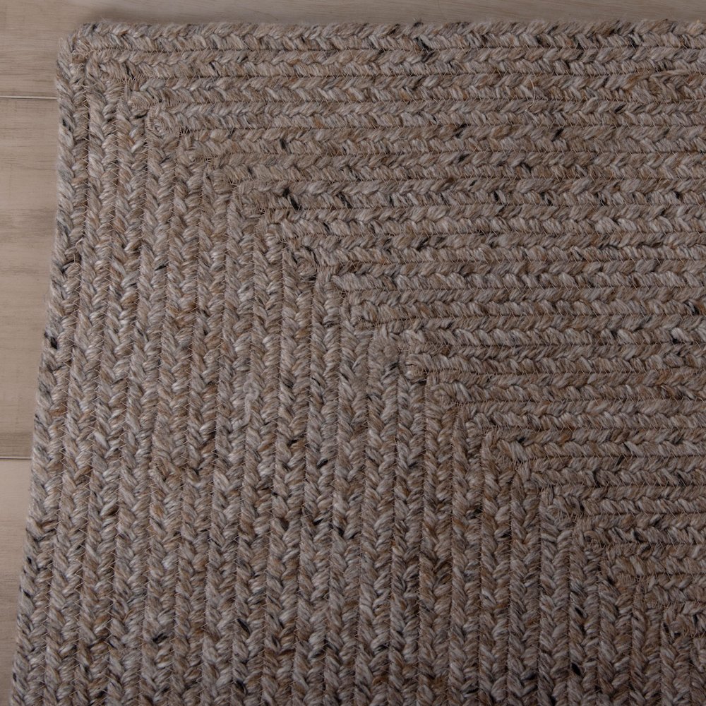 7'9" x 9'9" Flat Weave Pile Hand Woven Rug. Picture 2