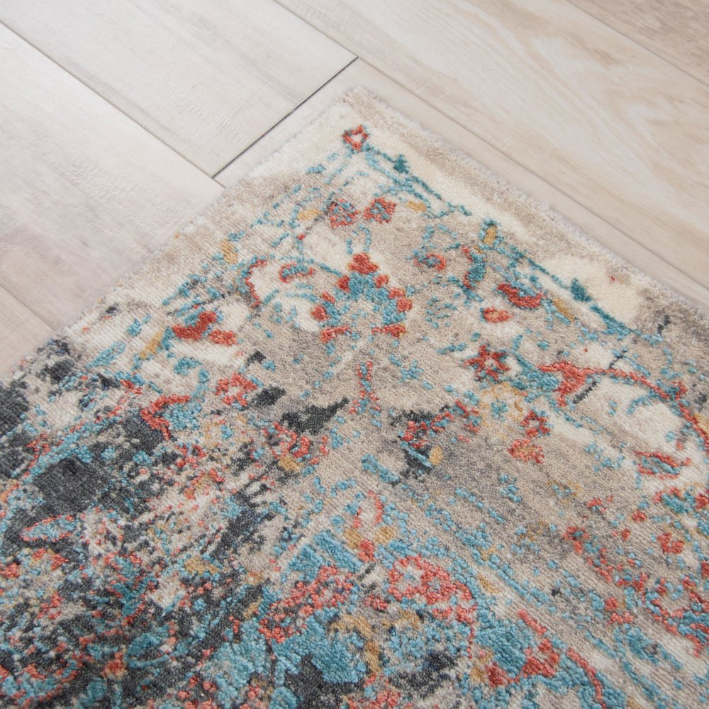 5' x 8' Cut Pile Hybrid Rug. Picture 7