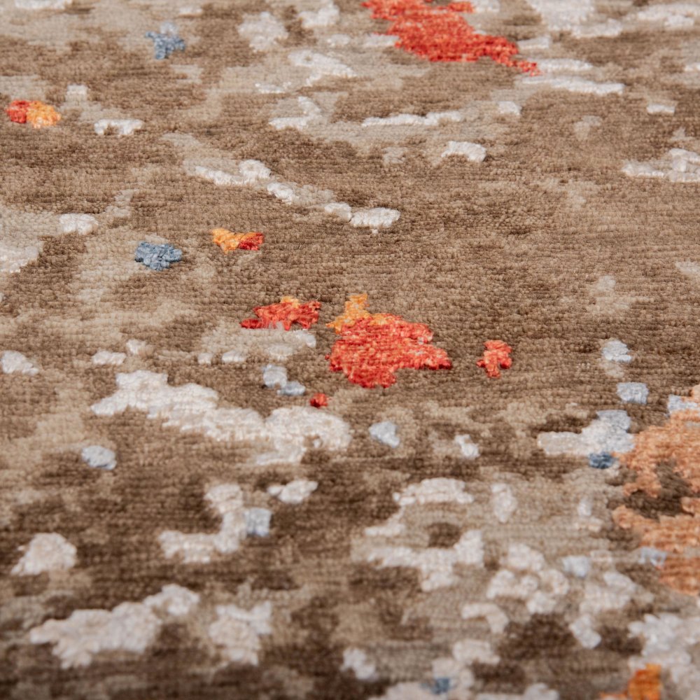 8' x 10' Cut Pile Hand Knotted Rug. Picture 5