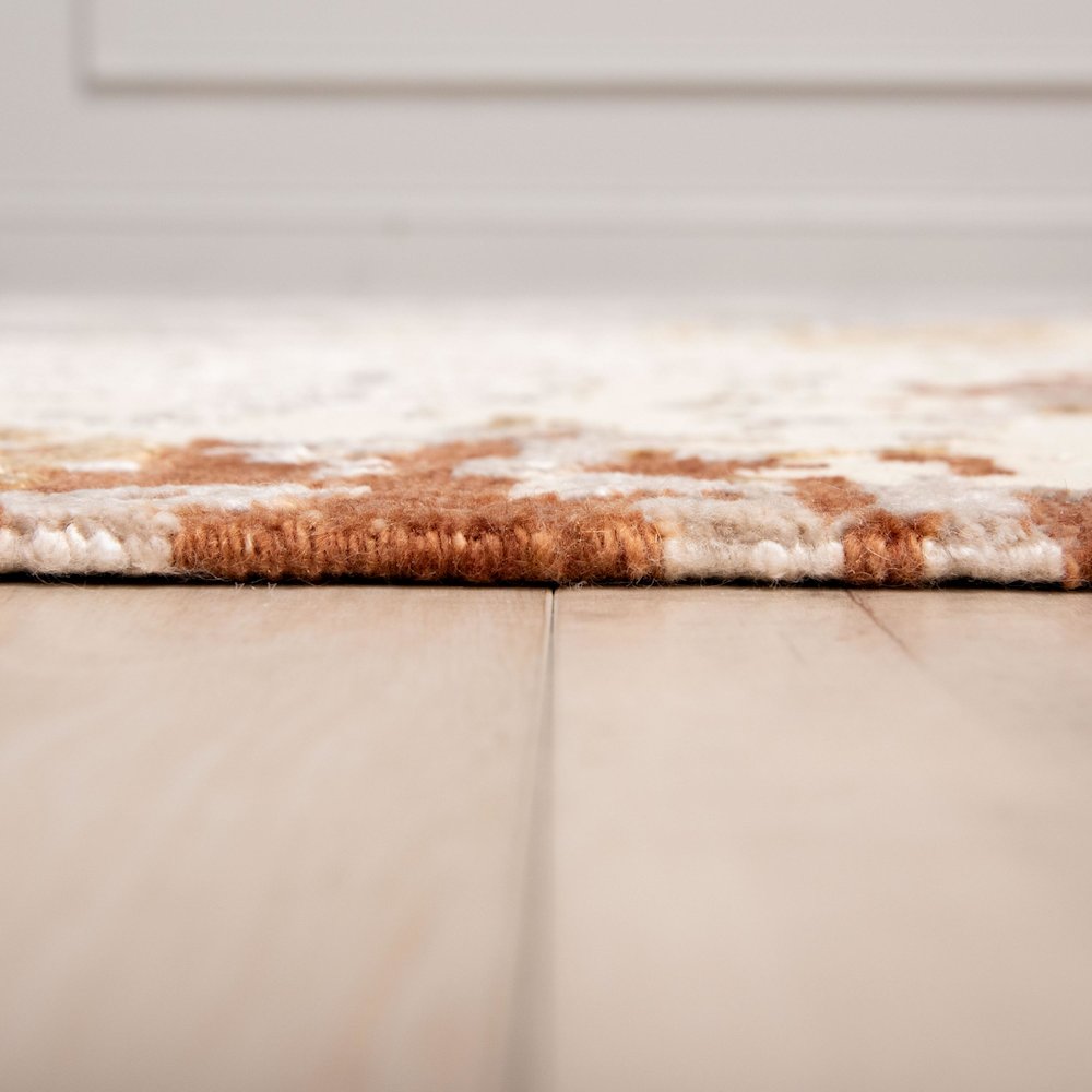 8' x 10' Cut Pile Hand Knotted Rug. Picture 4