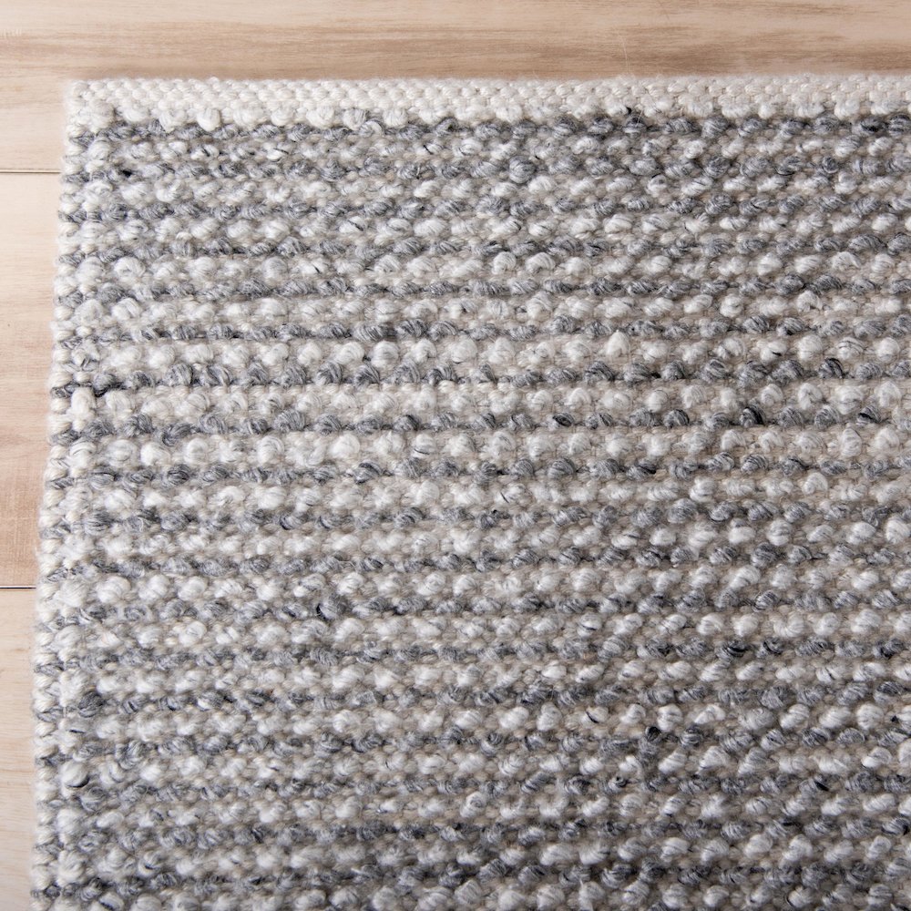 7'9" x 9'9" Loop Pile Hand Woven Rug. Picture 2