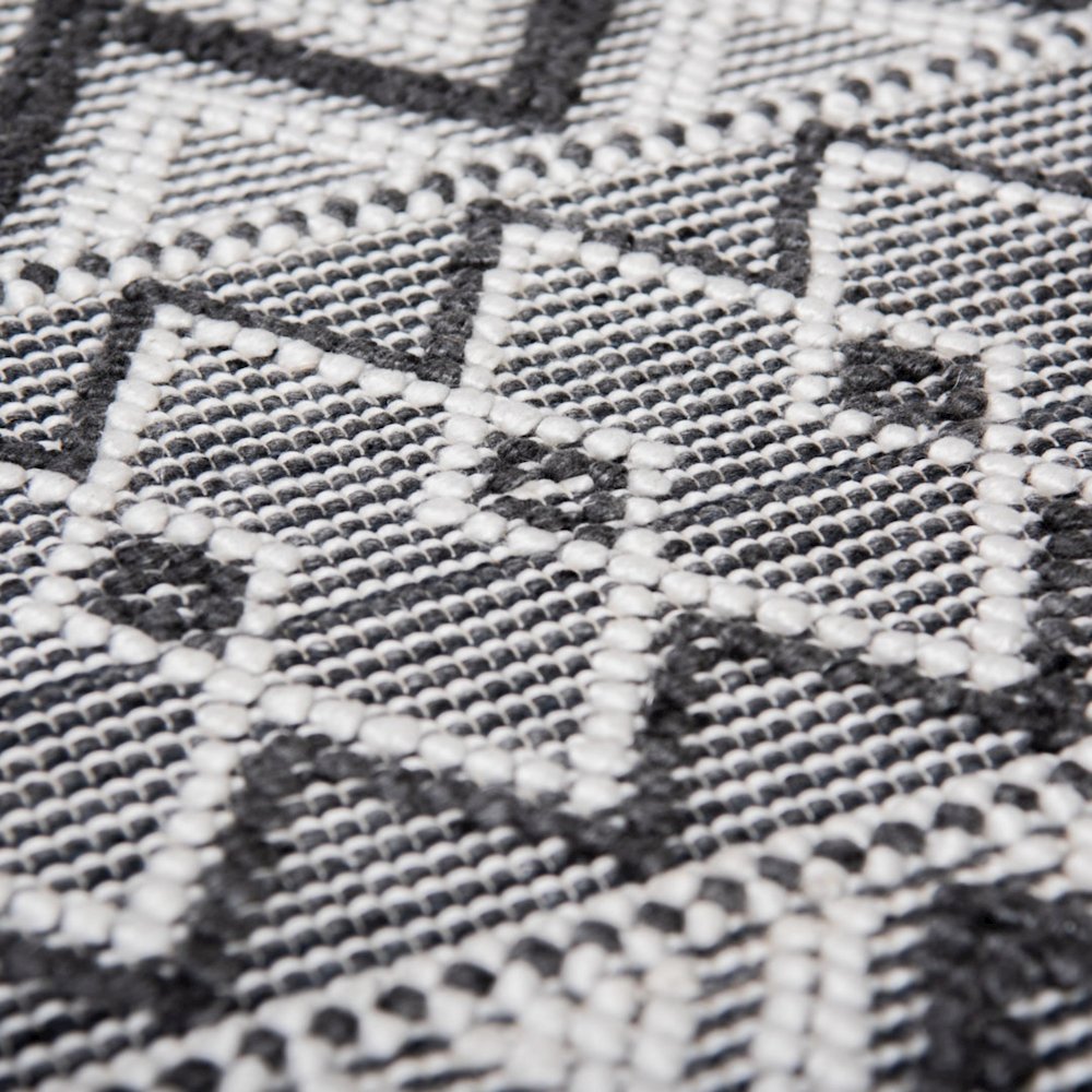 8' x 10' Hand-Woven Rectangle Rug. Picture 3