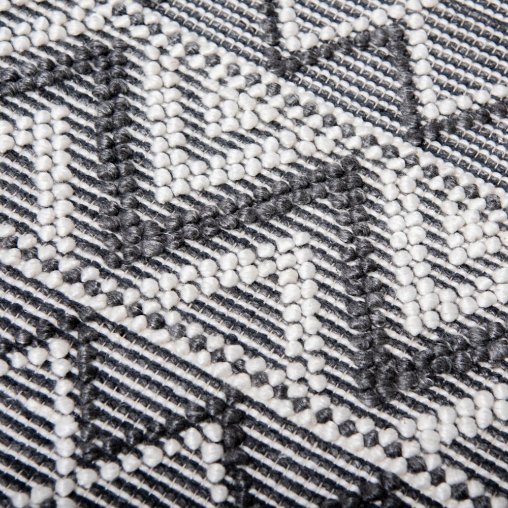 8' x 10' Hand-Woven Rectangle Rug. Picture 5